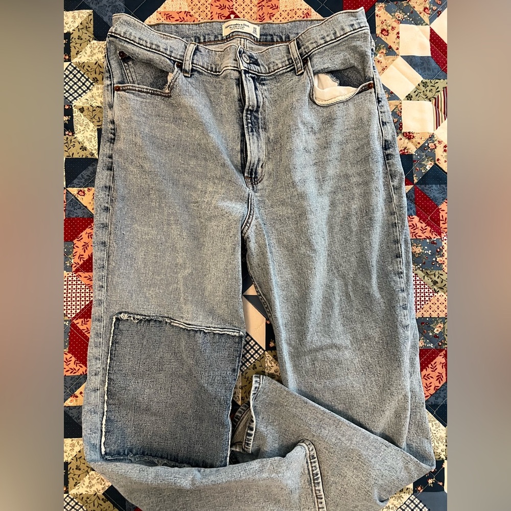 Abercrombie Patch Ankle Jeans